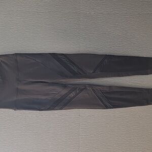 Alo Yoga Moto Leggings – Mesh Panel – Charcoal Grey – Women’s S